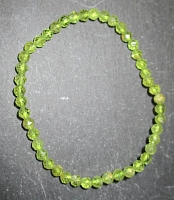 Armband Kugeln fazetiert 4mm  Peridot 